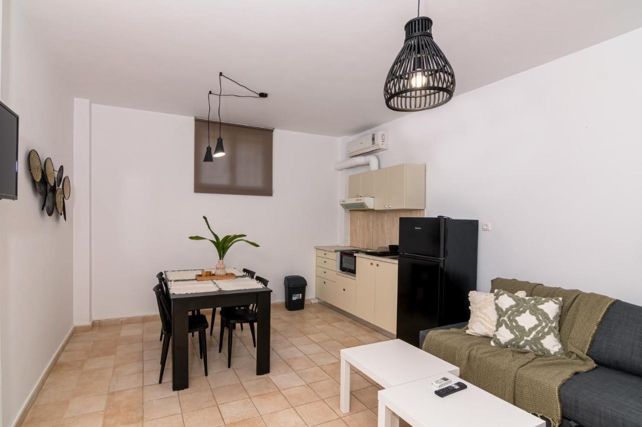 Bona'S Guest House Agia  Экстерьер фото